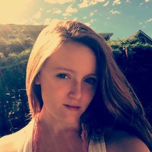 Meet your Posher, Caroline